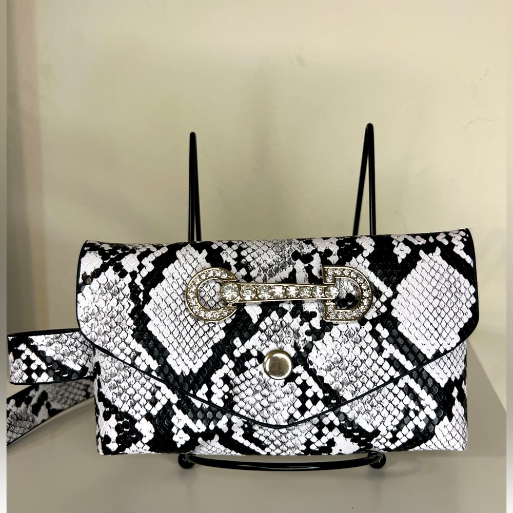 Womens Snake Skin Waist Belt Bag Rhinestones Black and white